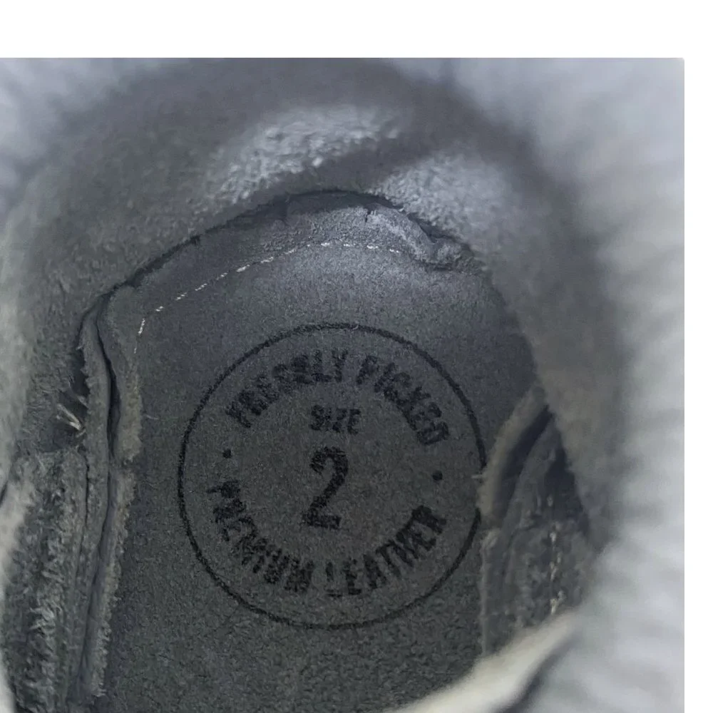 FRESHLY PICKED Baby Shoes Gray Leather Moccasins Up to 12 months Western Fringe